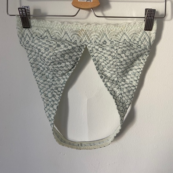 Intimately FP Galloon Lace Halter Bralette - Picture 1 of 4